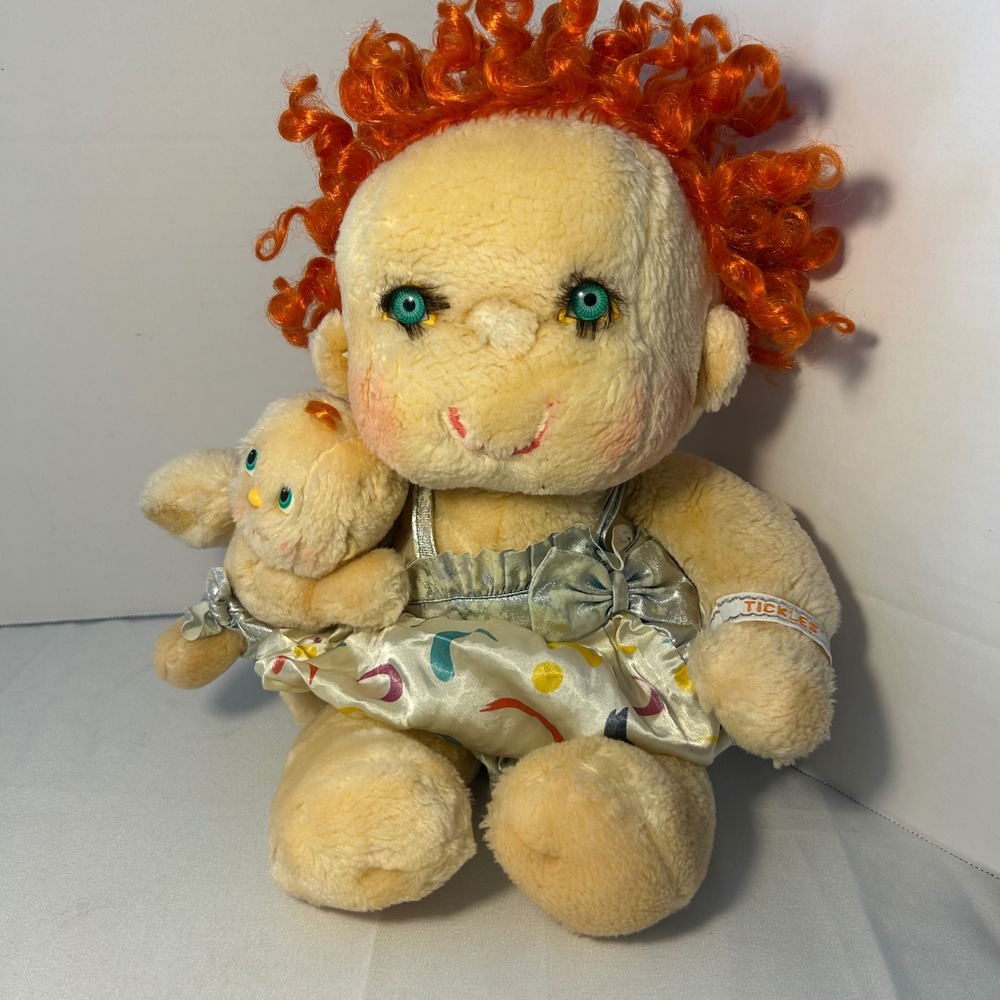 Vintage 1985 Kenner Hugga Bunch Tickles and Gigglet Red Hair Original Outfit - Picture 1 of 11